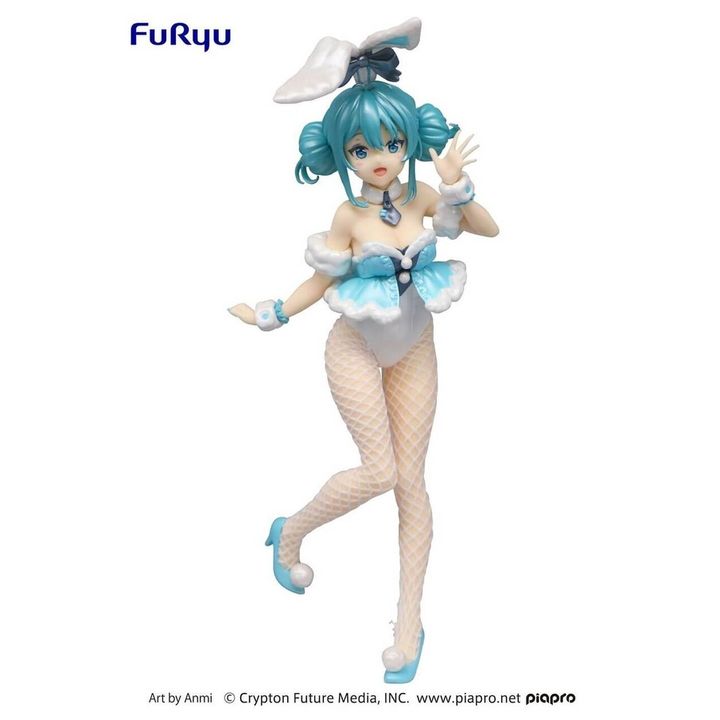 FURYU Hatsune Miku White Rabbit Pearl Color ver.