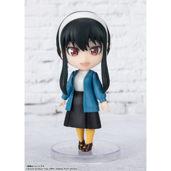 Figuarts mini YOR FORGER ODEKEKE OUTFIT