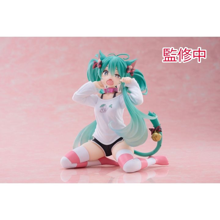TAITO Desktop Cute Hatsune Miku