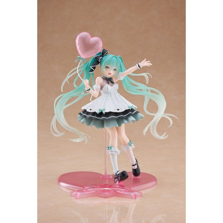 TAITO AMP+ HATSUNE MIKU Birthday 2025 (Party Ver.)