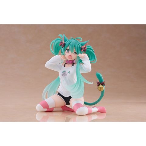 TAITO Desktop Cute Hatsune Miku (Cat Ear T-Shirt Ver.) (Character Vocal Series 01: Hatsune Miku)