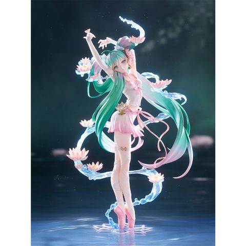FURYU Hatsune Miku Water lily ver. (Character Vocal Series 01: Hatsune Miku)