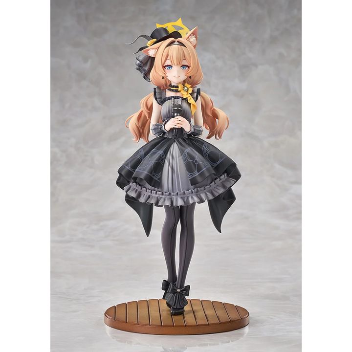 GOOD SMILE ARTS SHANGHAI Mari (Idol): Memorial Lobby Ver. (Blue Archive)