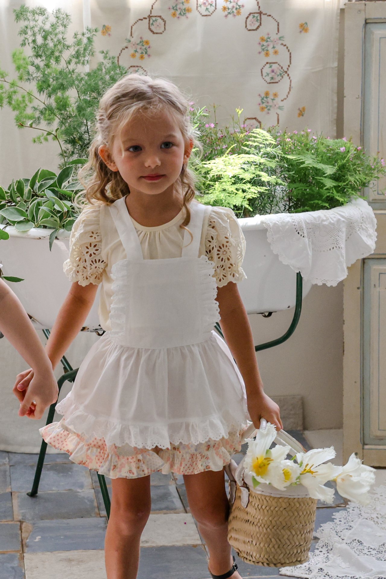 _HDEVb7.3TFvYENJmN9_15