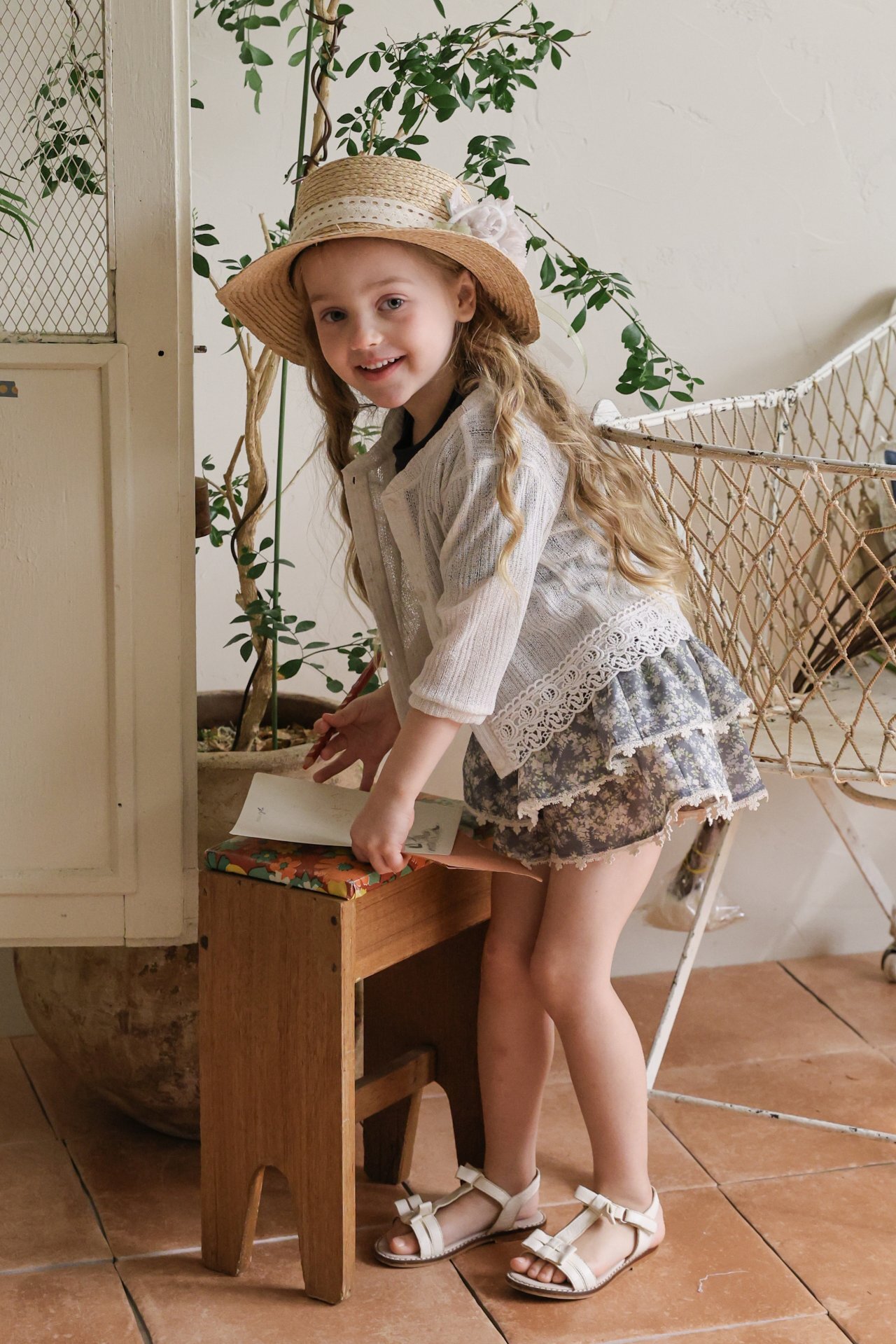 _HDEVb7.7Un63E1PMN9_9