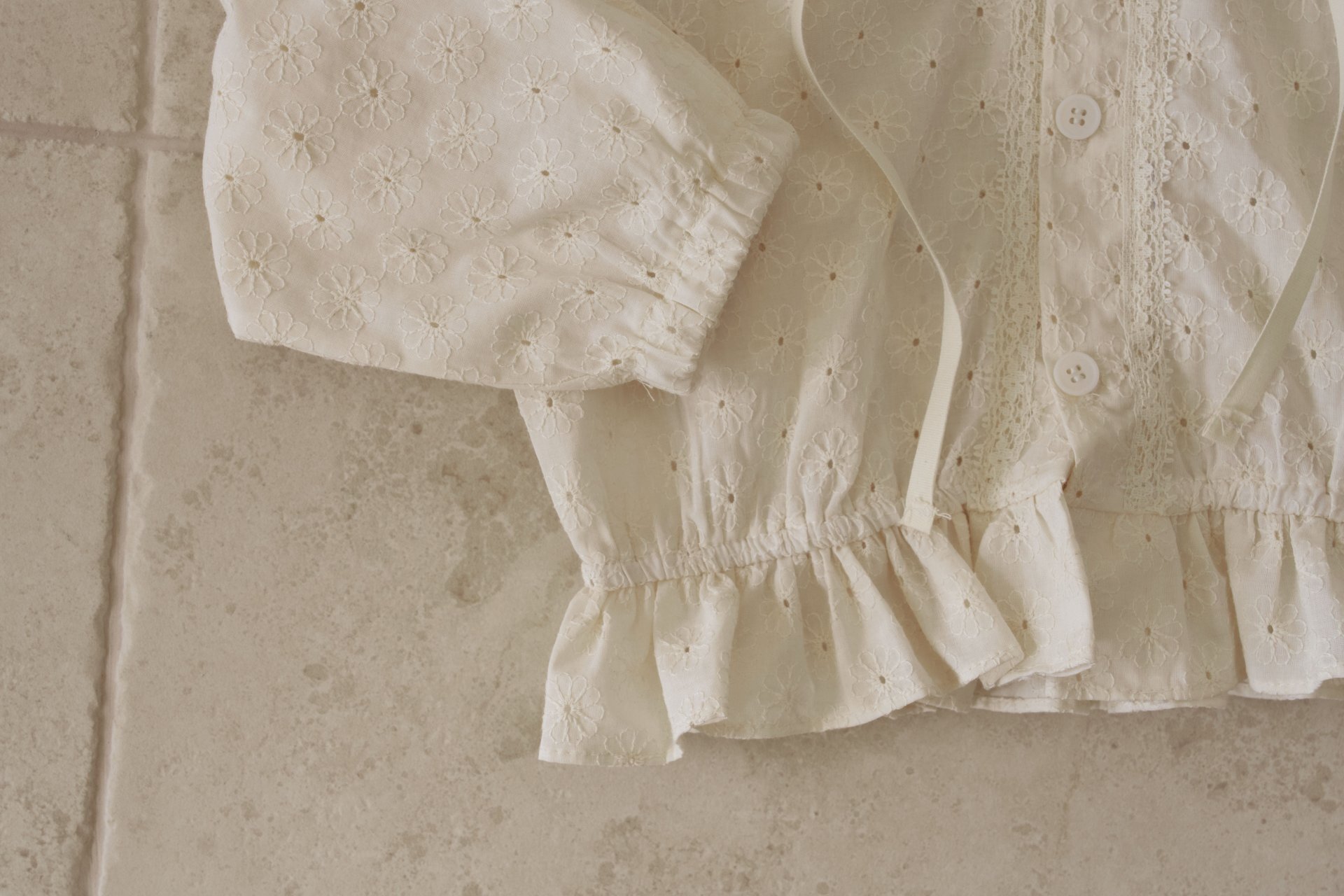 _fAdX17.87eoJ25gmN9_17