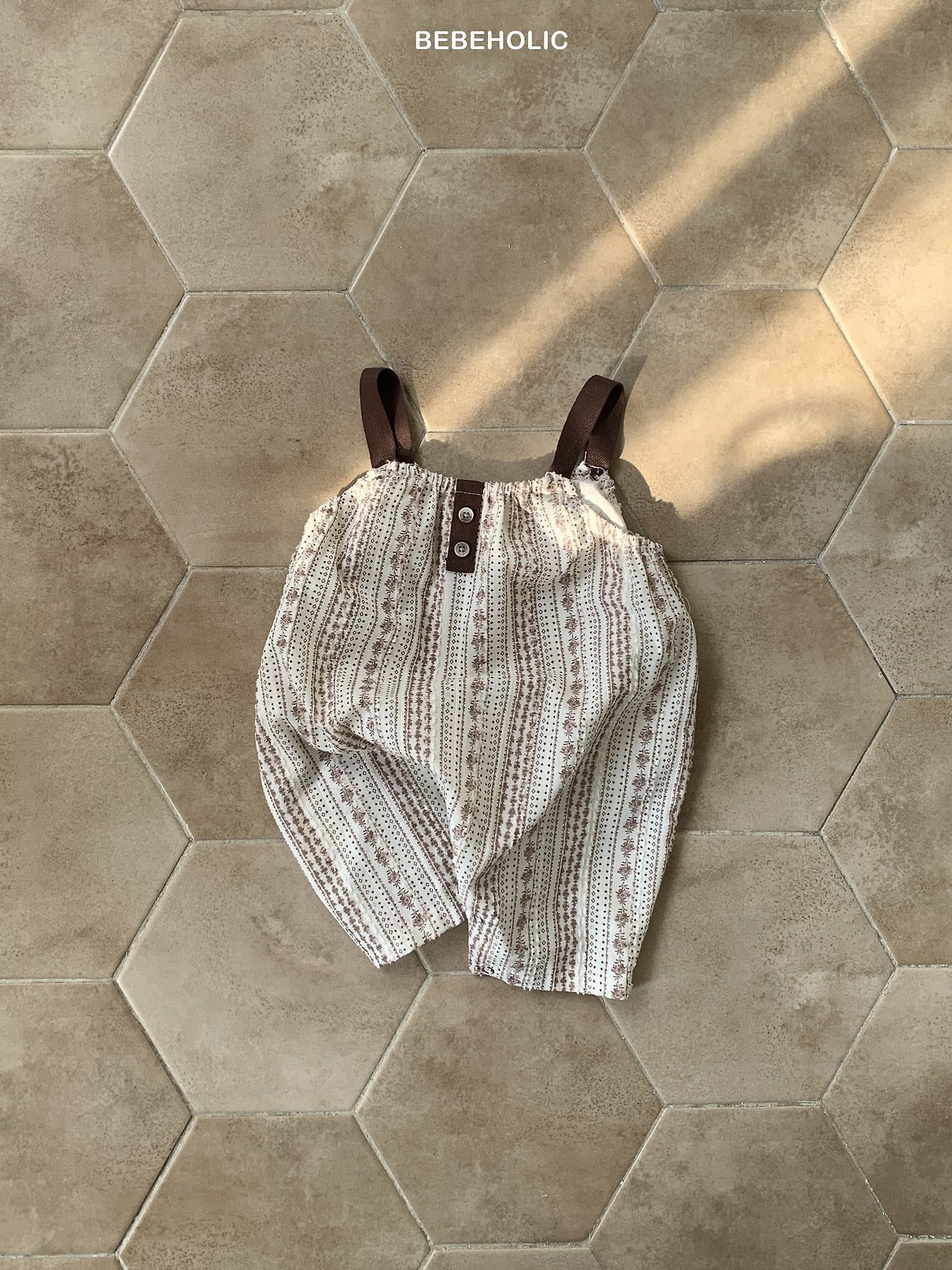 _CDQ8Z7.5VKolNJMTN9_12