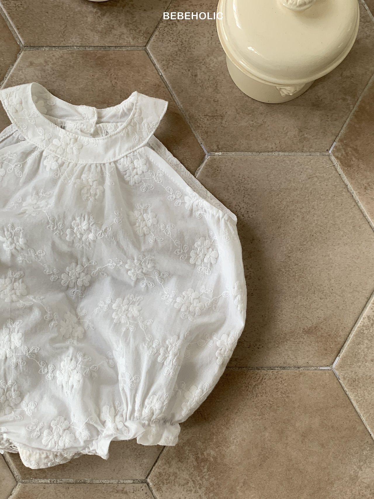 _CDQ8Z7.5Su0DIOMTN9_14