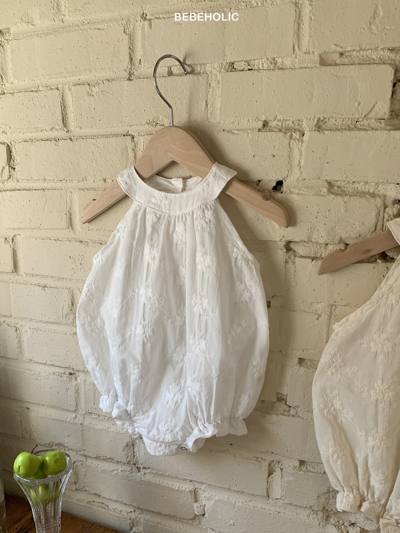 _CDQ8Z7.5Su0DIOMTN9_3