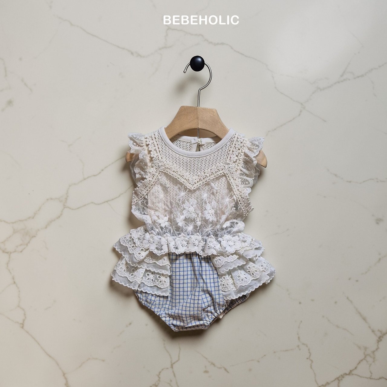 _CDQ8Z7.5YuVsqTmTN9_12