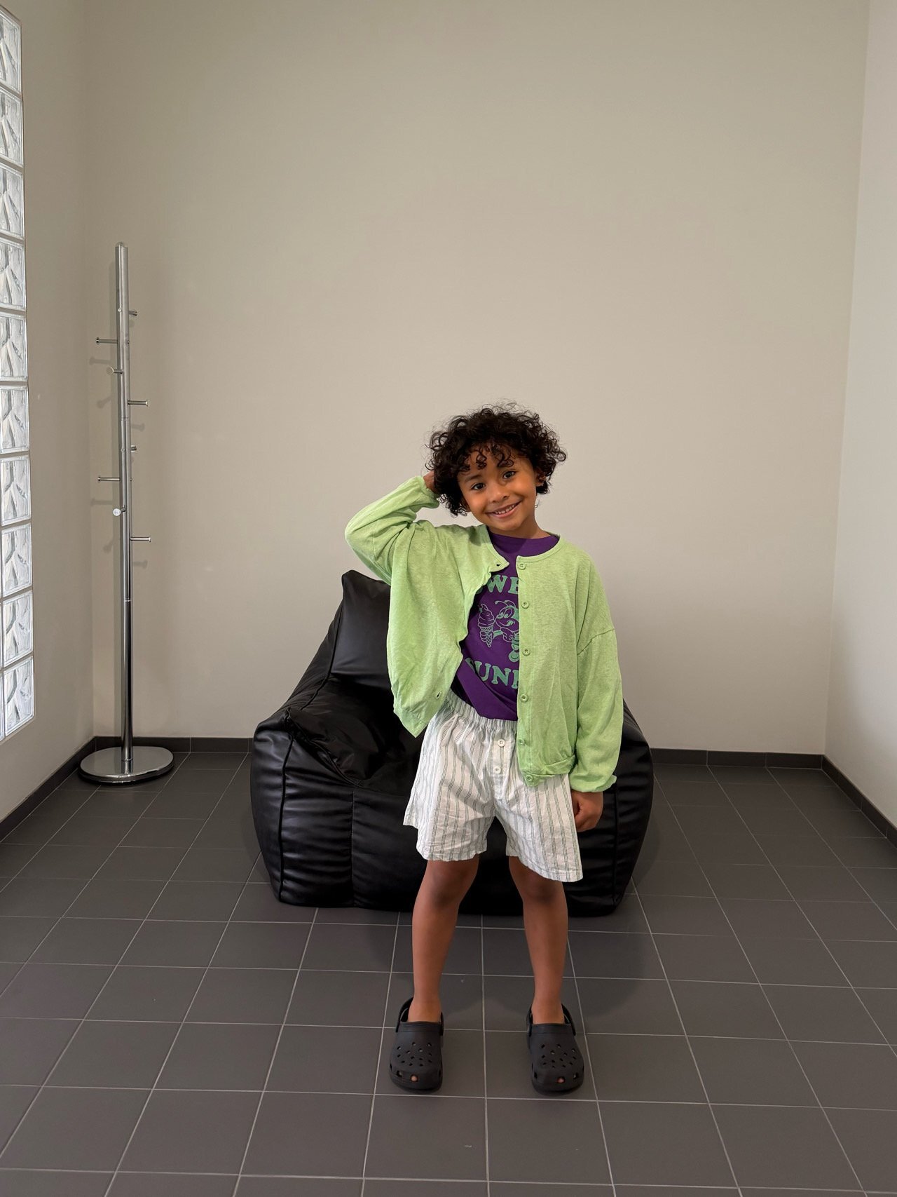 _7SwI3.1IeYKKbwSN9_12