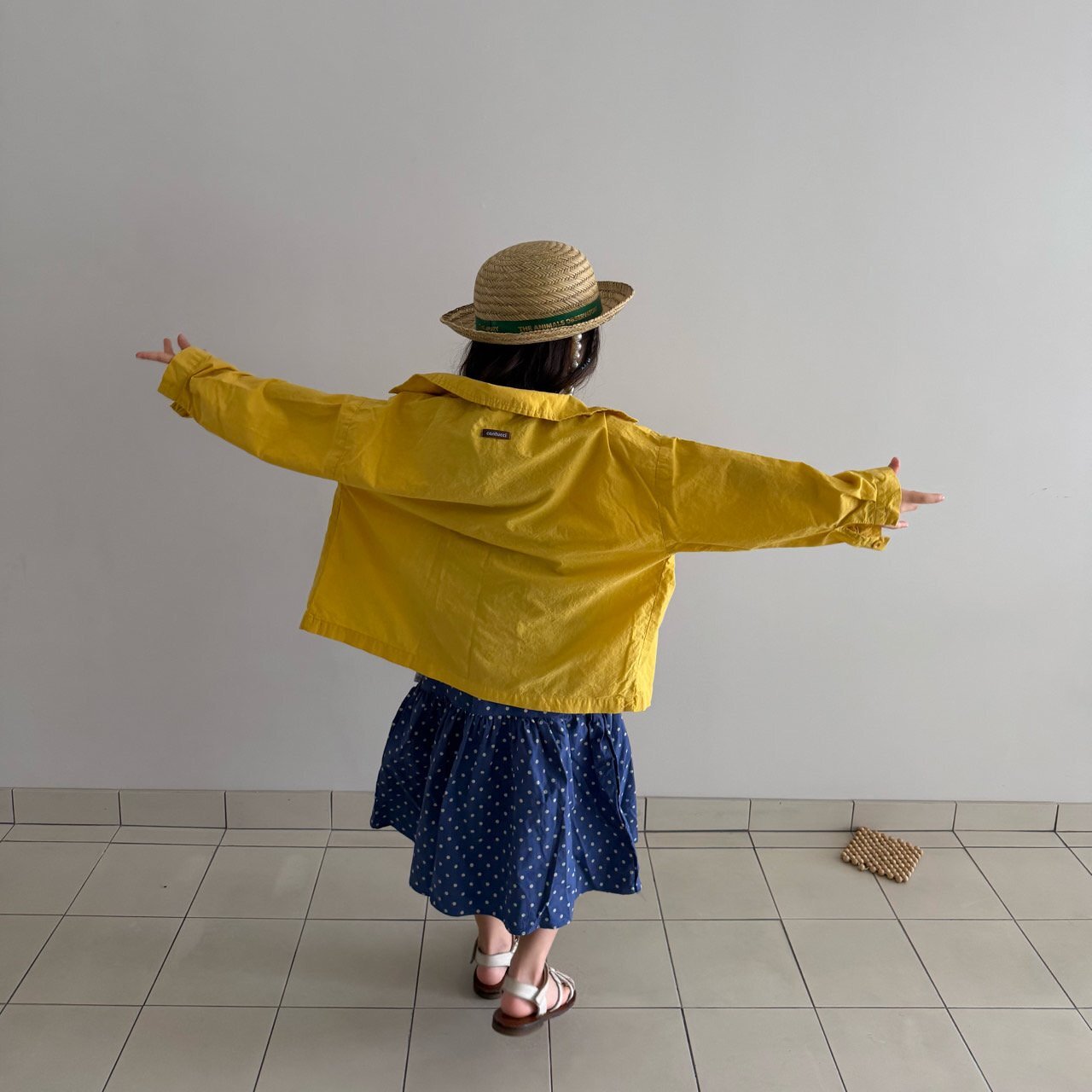 _7SwI3.2VAxfLiuSN9_8