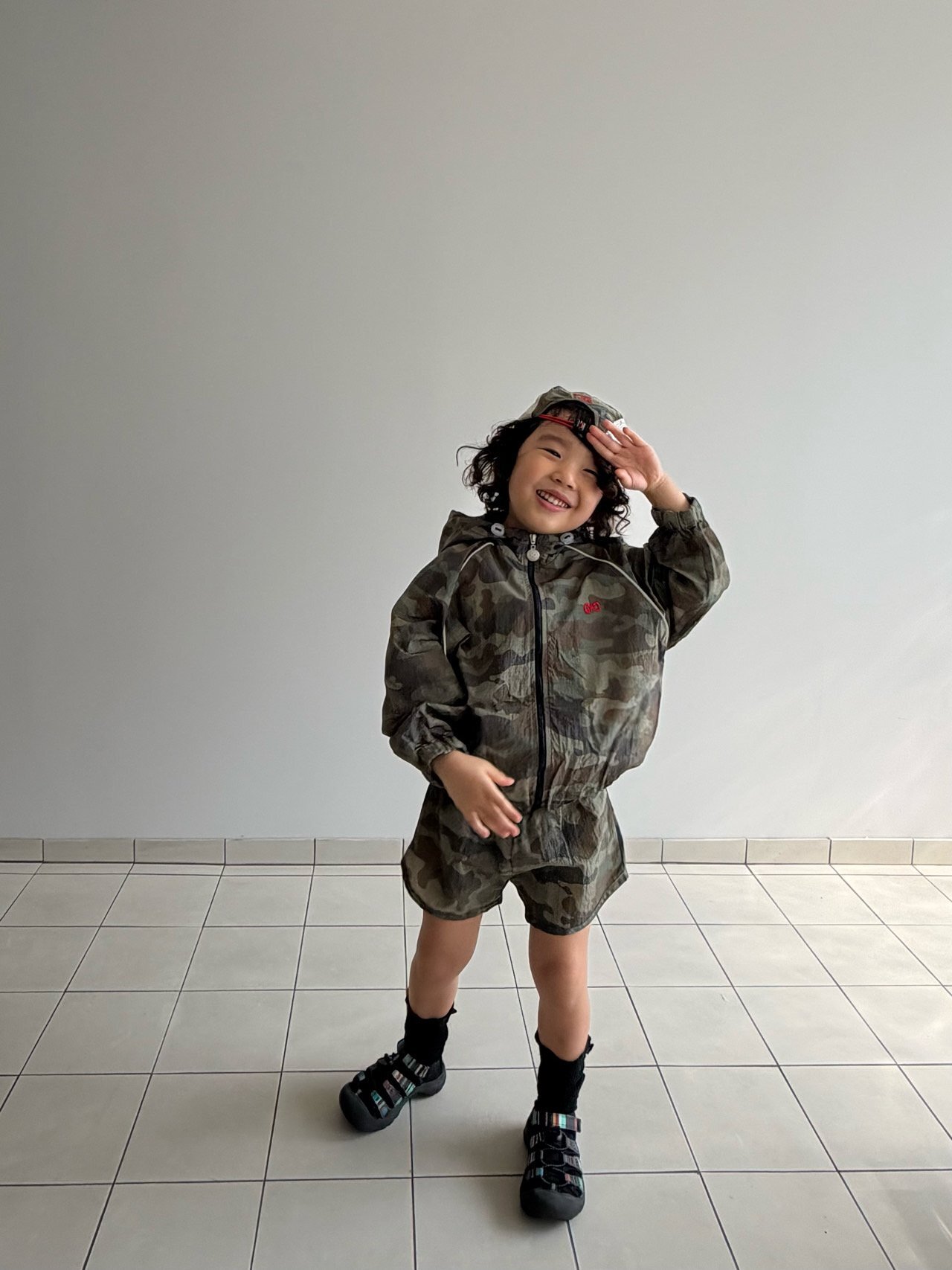 _7SwI3.bHShhJiNsn0_6