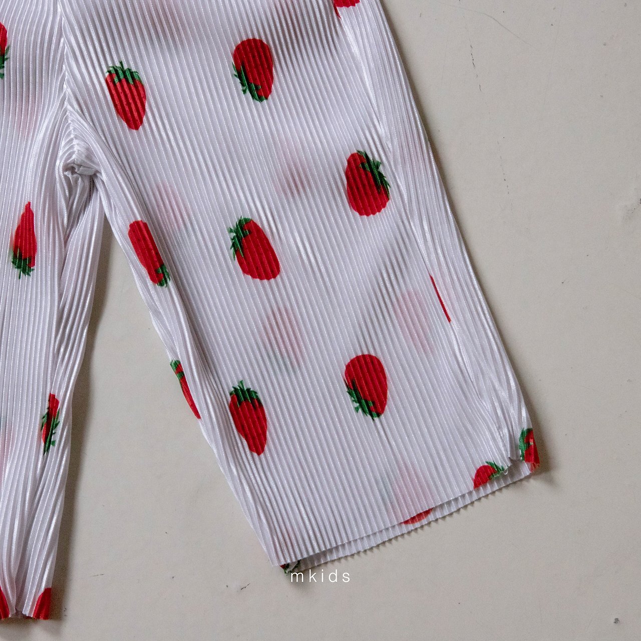 _f3j9o8.E16rj4EUYOA_8