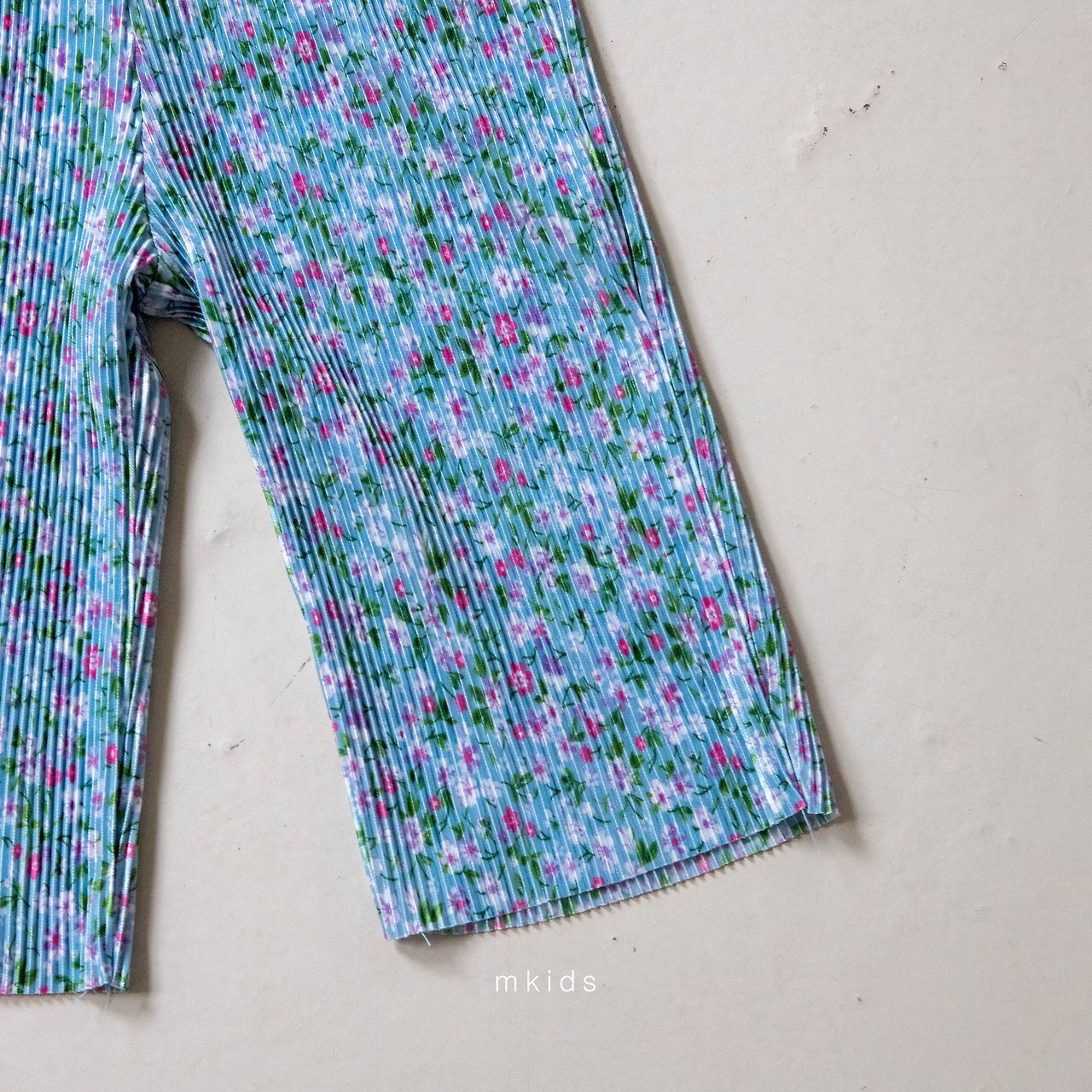 _f3j9o8.E16rj4EUYOA_19