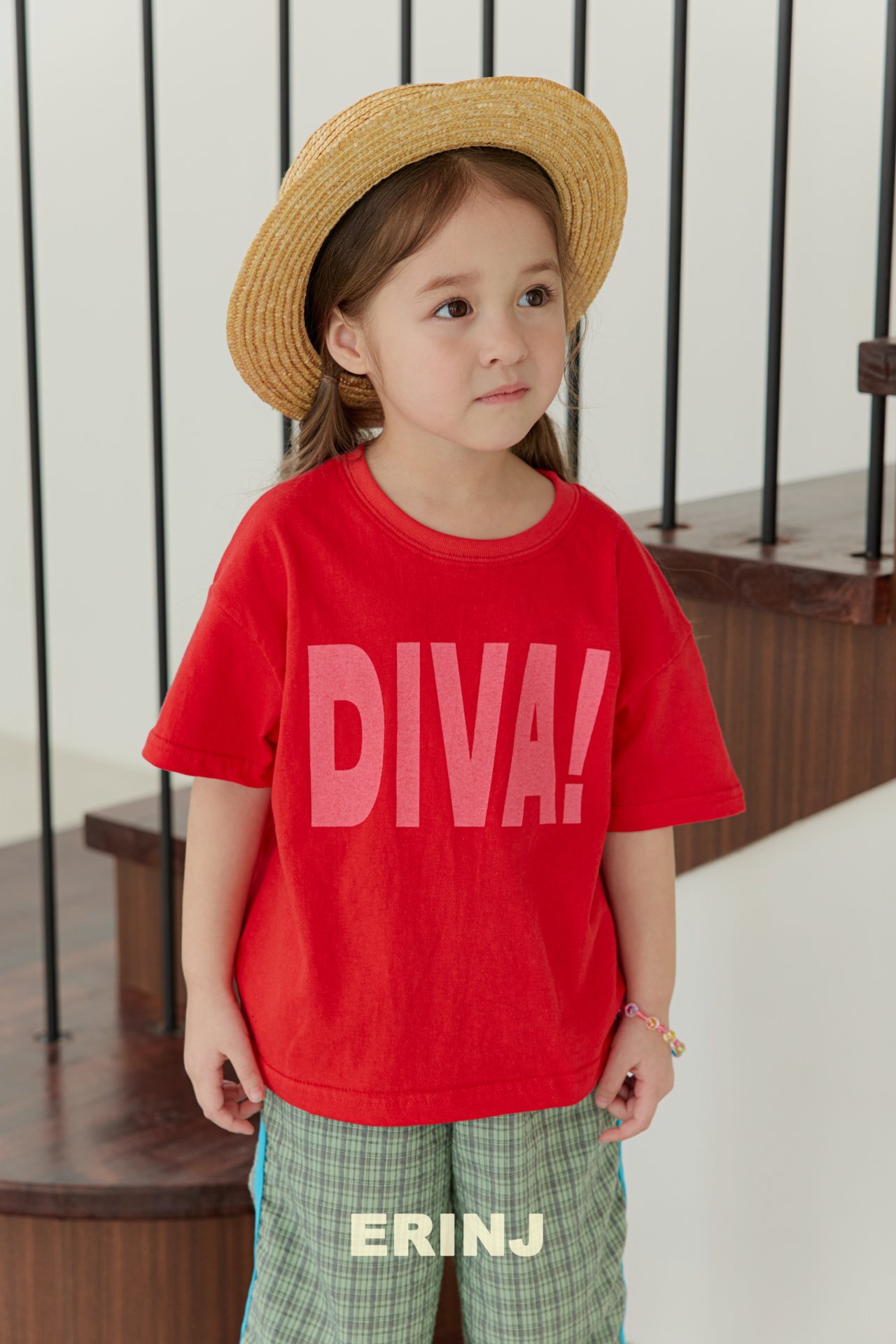 _830rz.e3wiF2Y7pOA_1