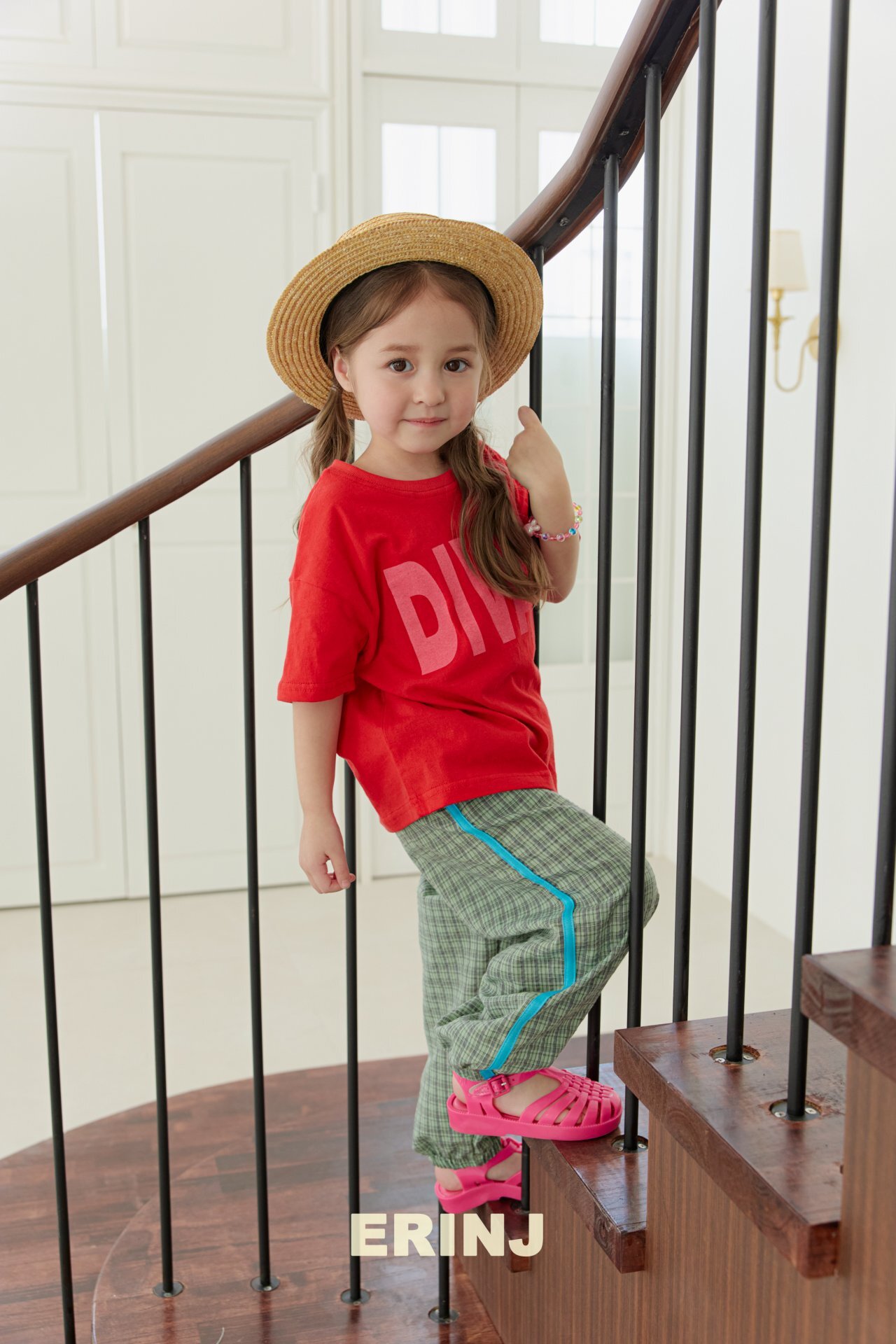 _830rz.e3wiF2Y7pOA_14