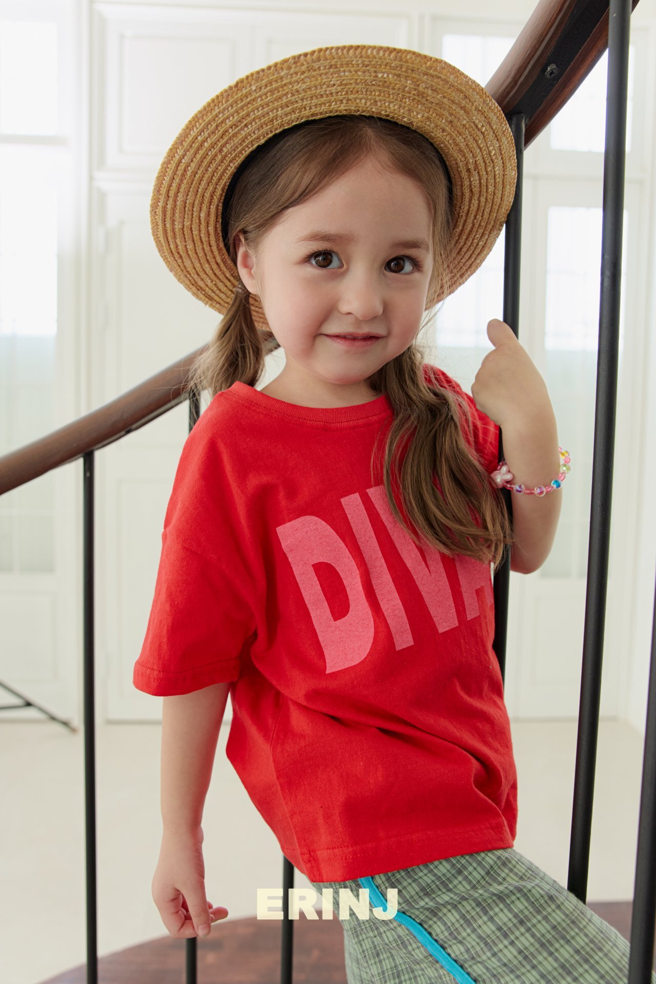 _830rz.e3wiF2Y7pOA_11