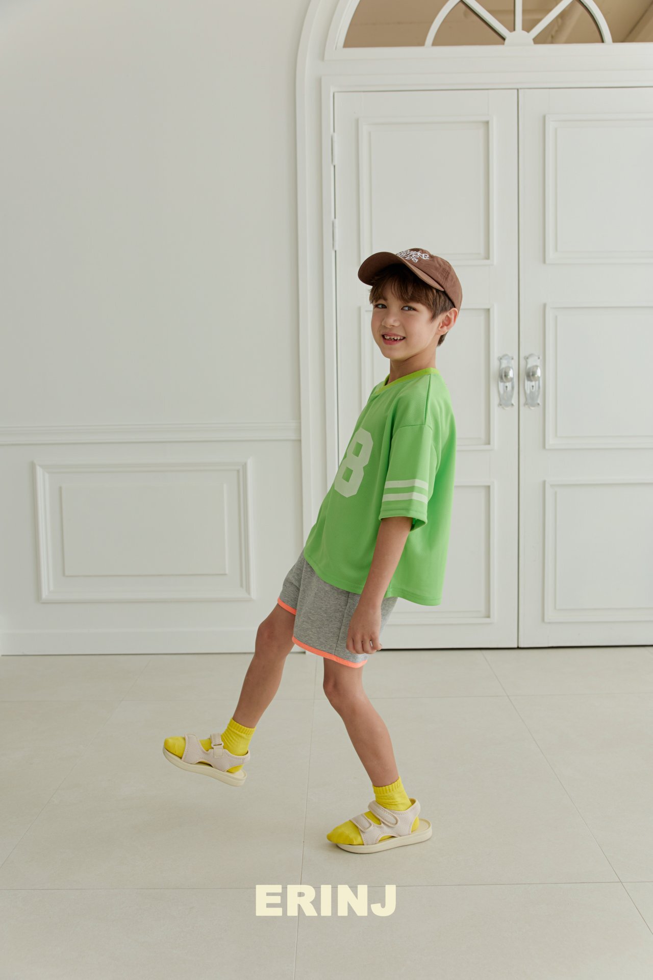 _830rz.9Z3LVsR6Pn0_17