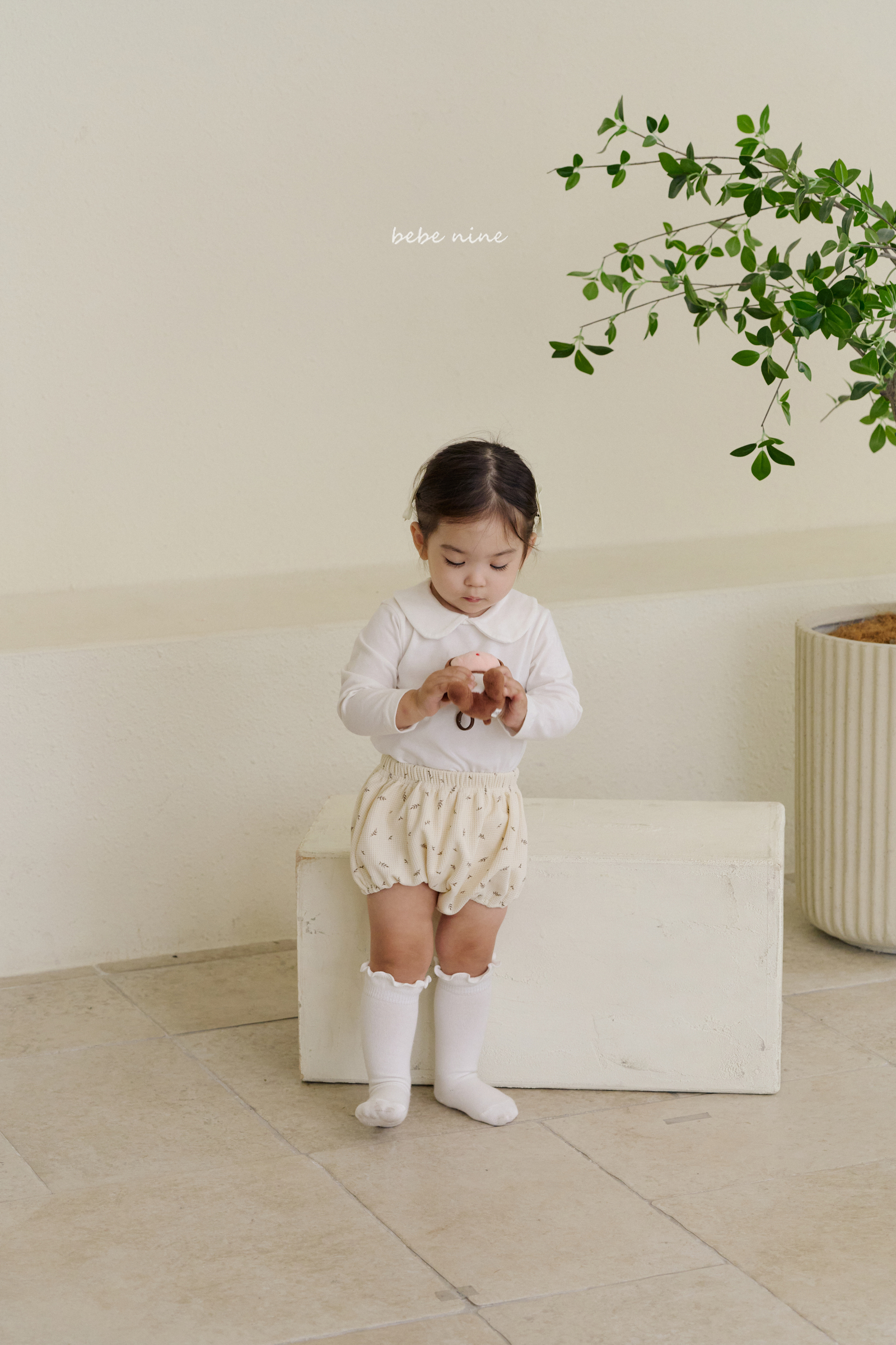 2_소프트둥근카라티_모델사진8