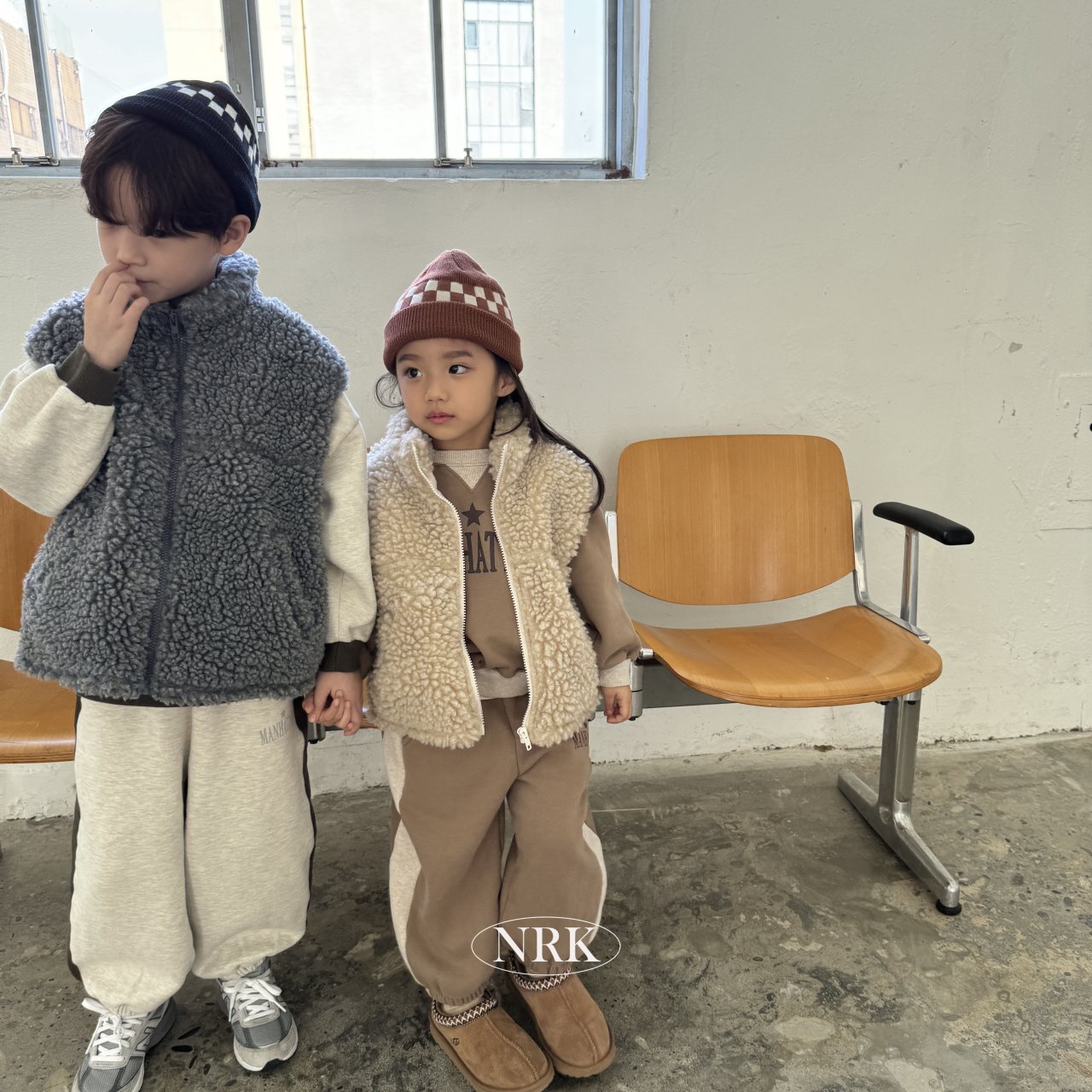 _DMvc28.63iJMD1rWk9_15