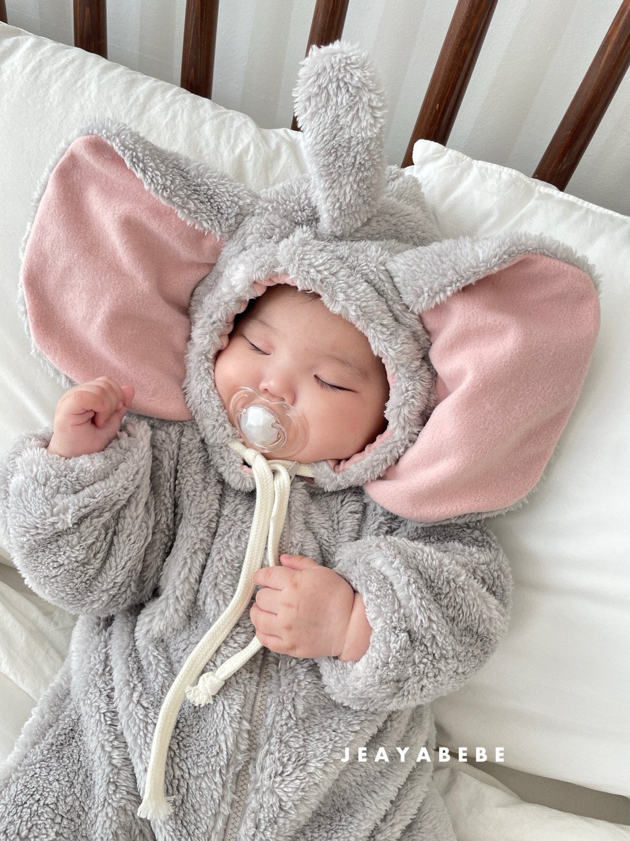 _kYzKI.0UjWfv0unl0_4