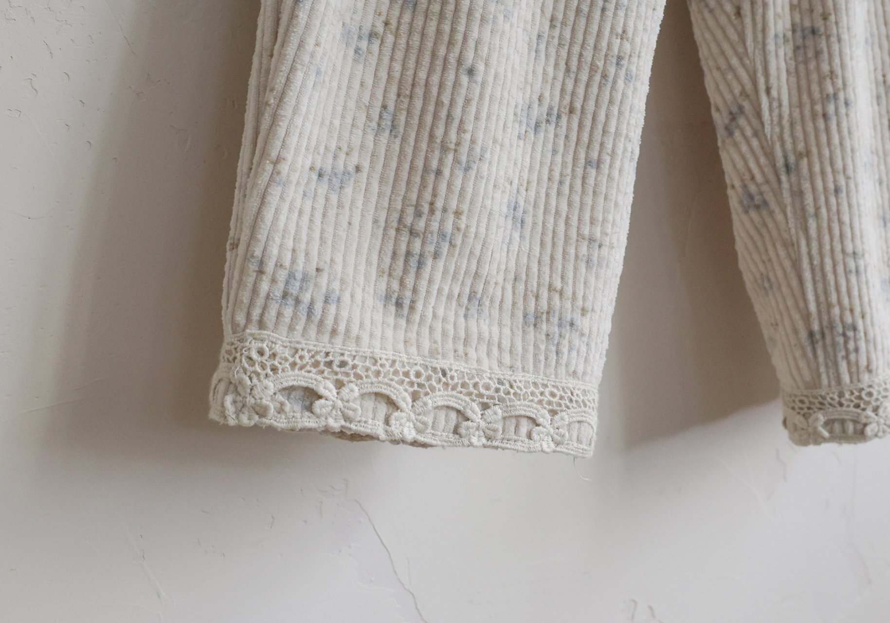 _HDEVb7.7EfjETAEML9_20