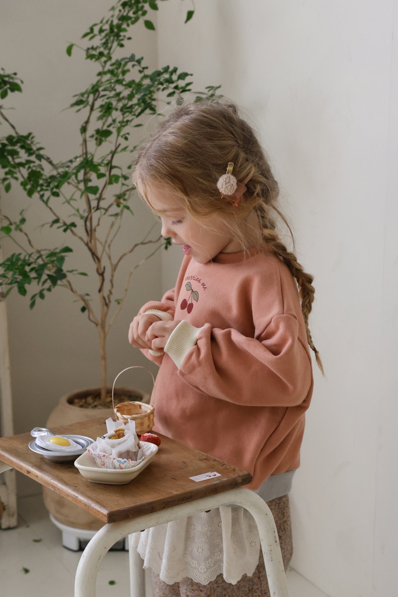 _HDEVb7.fAbXXnQGNMA_13