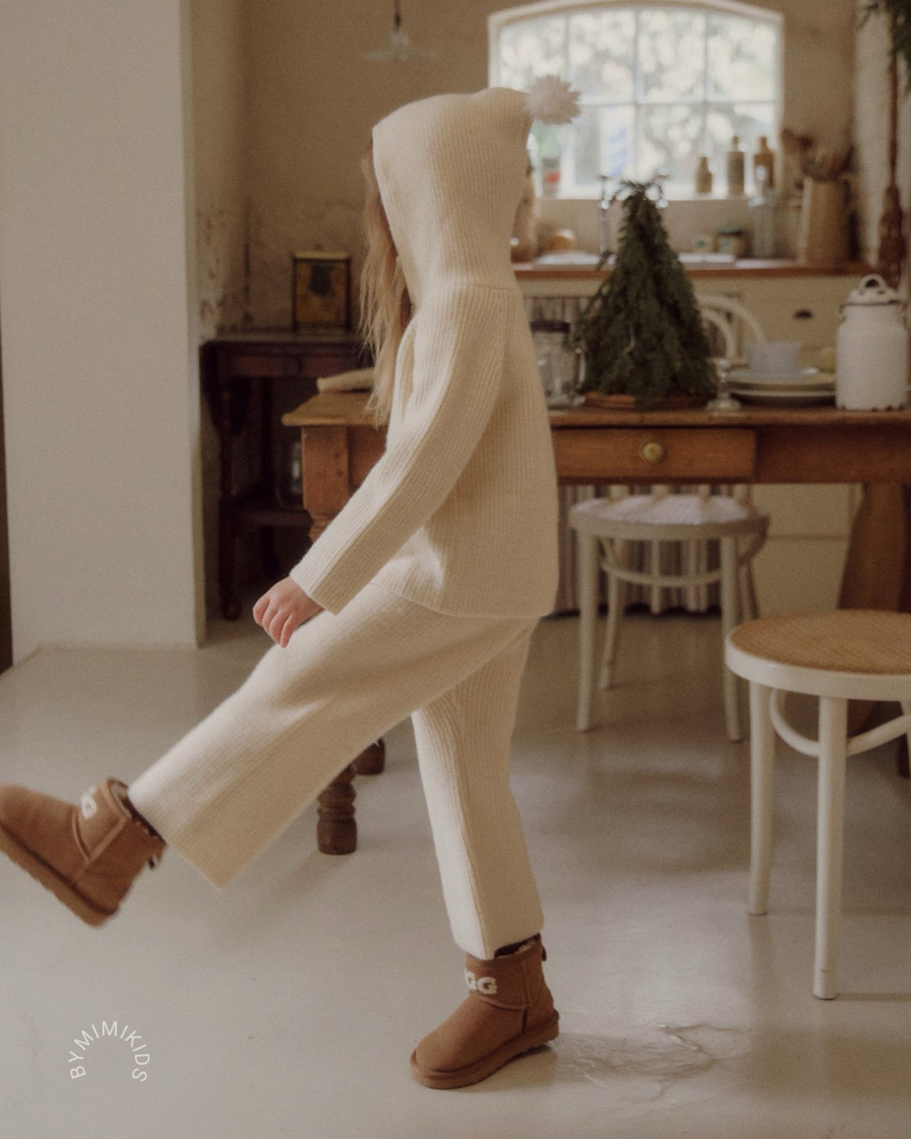 _gW6ep5.dCxbYg7HwMA_3