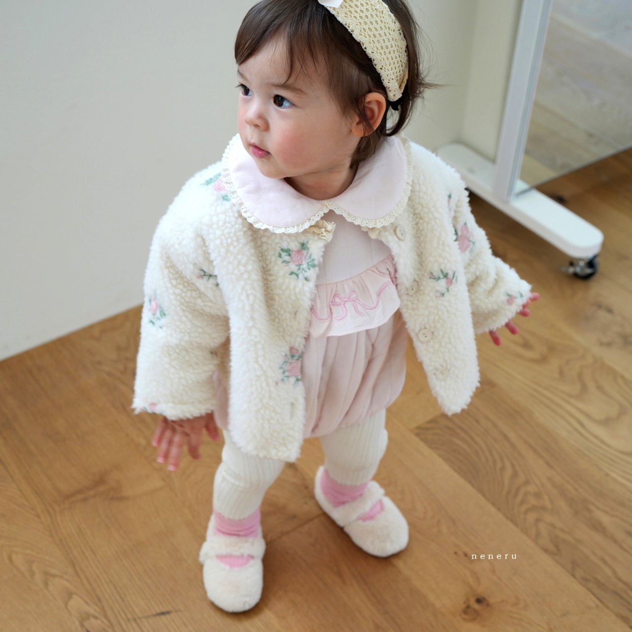 _iZKOW0.57lCJ7y7xL9_12