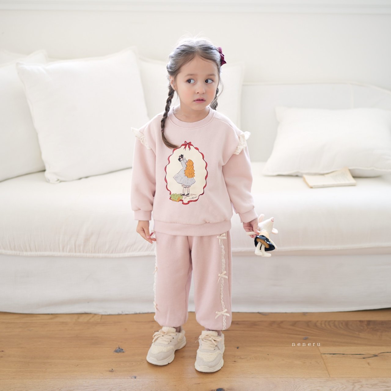 _iZKOW0.f5D8ZxIbyMA_2