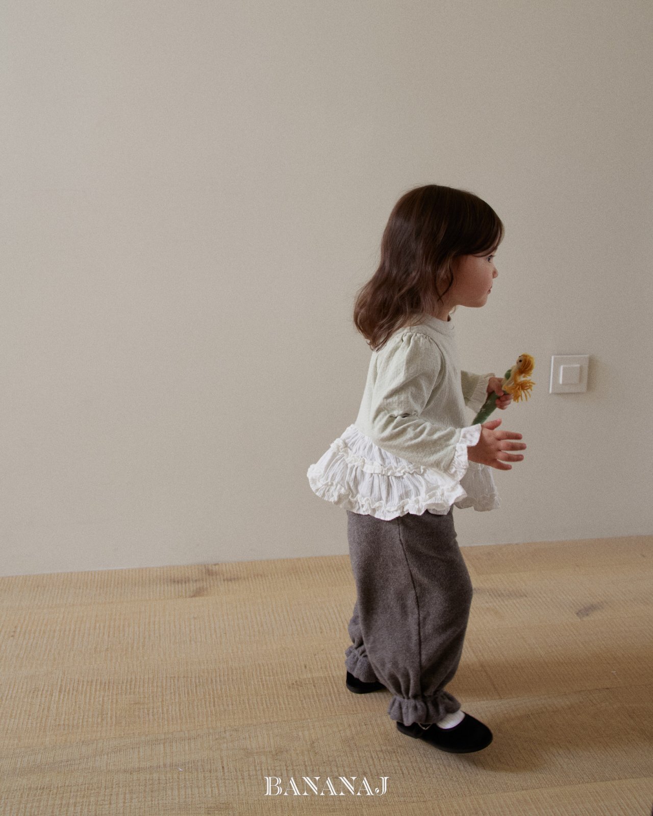 _fHHgN8.8AmBvM0Nal9_15