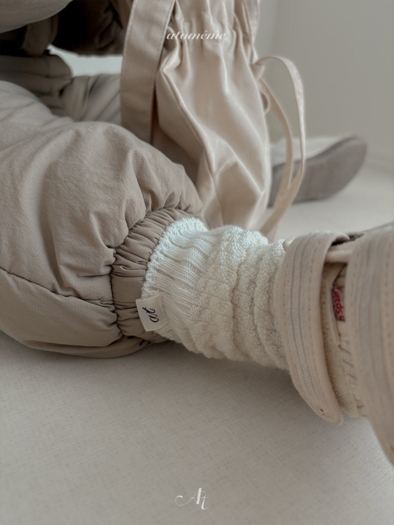 _7J73b8.bAuvWpJXsM0_10