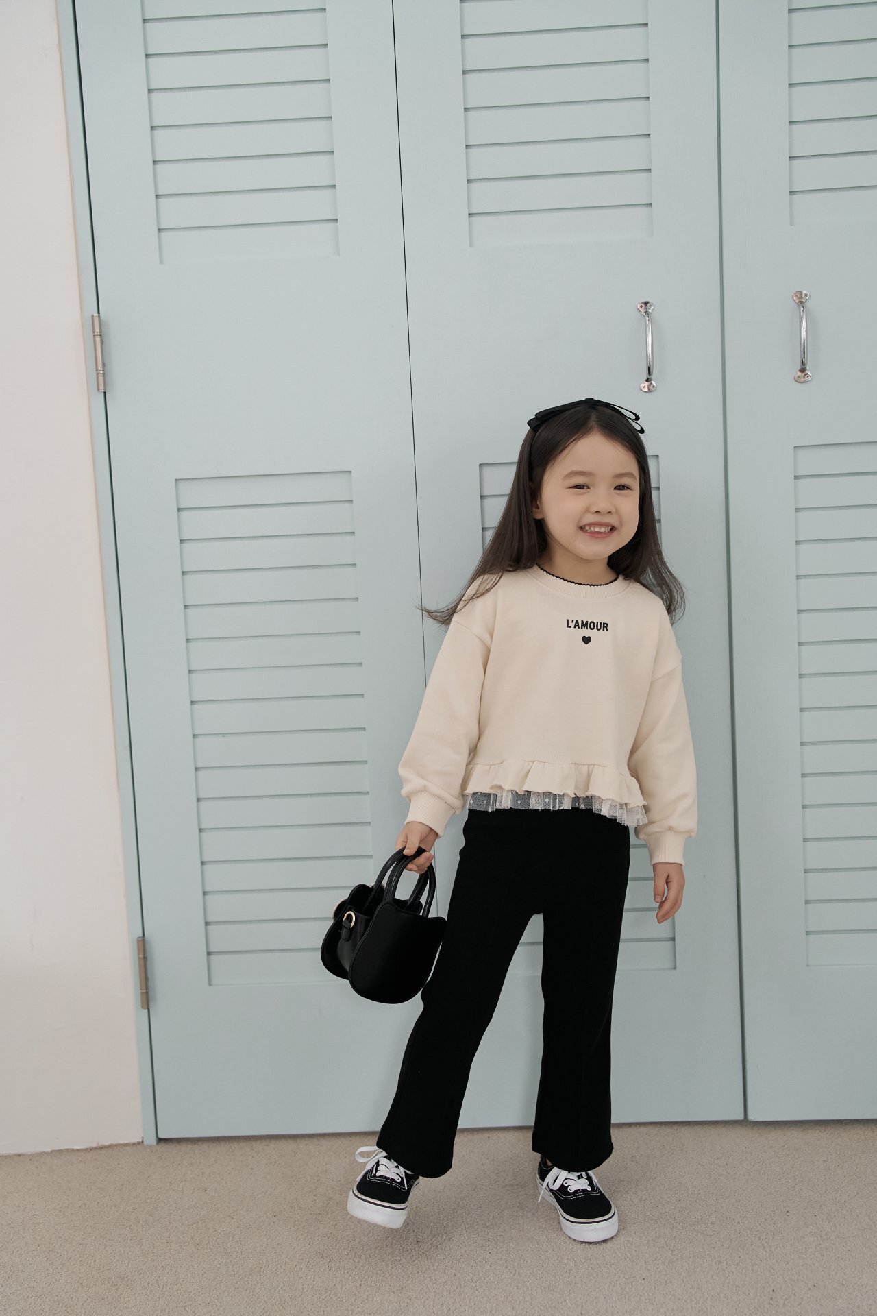 _fAdX17.8THvsQMLrM9_8