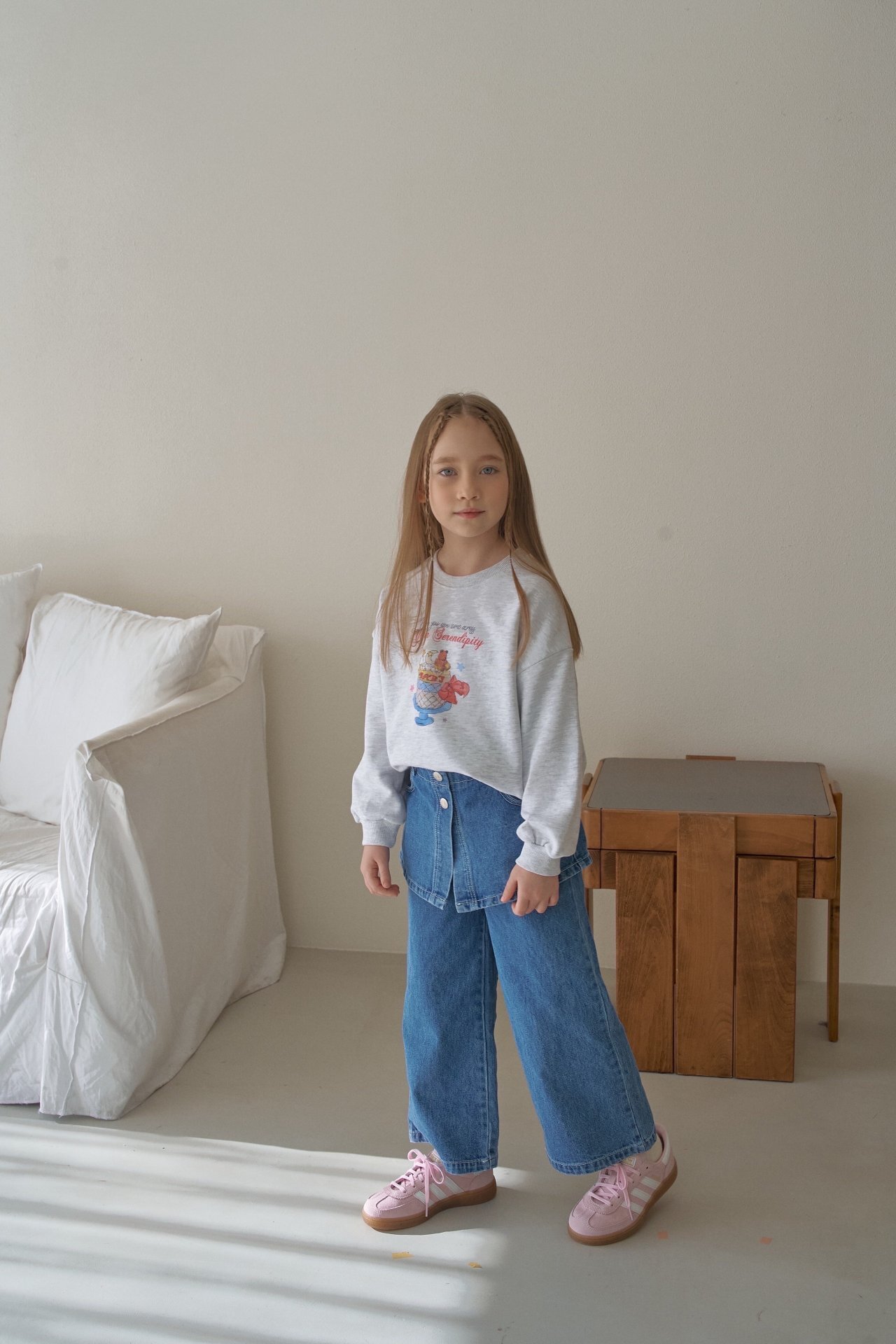 _fAdX17.6Uvwlt4GrM9_13