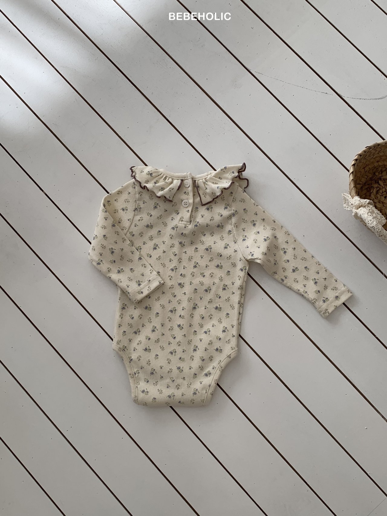 _CDQ8Z7.AYgy9EcOtm0_15