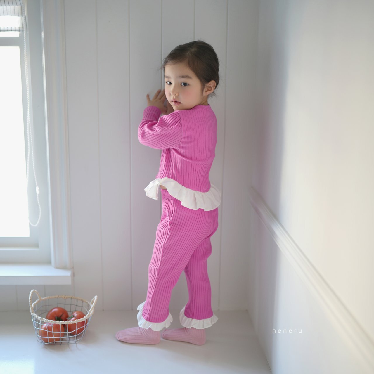 _iZKOW0.2VKg2nO6VM9_3