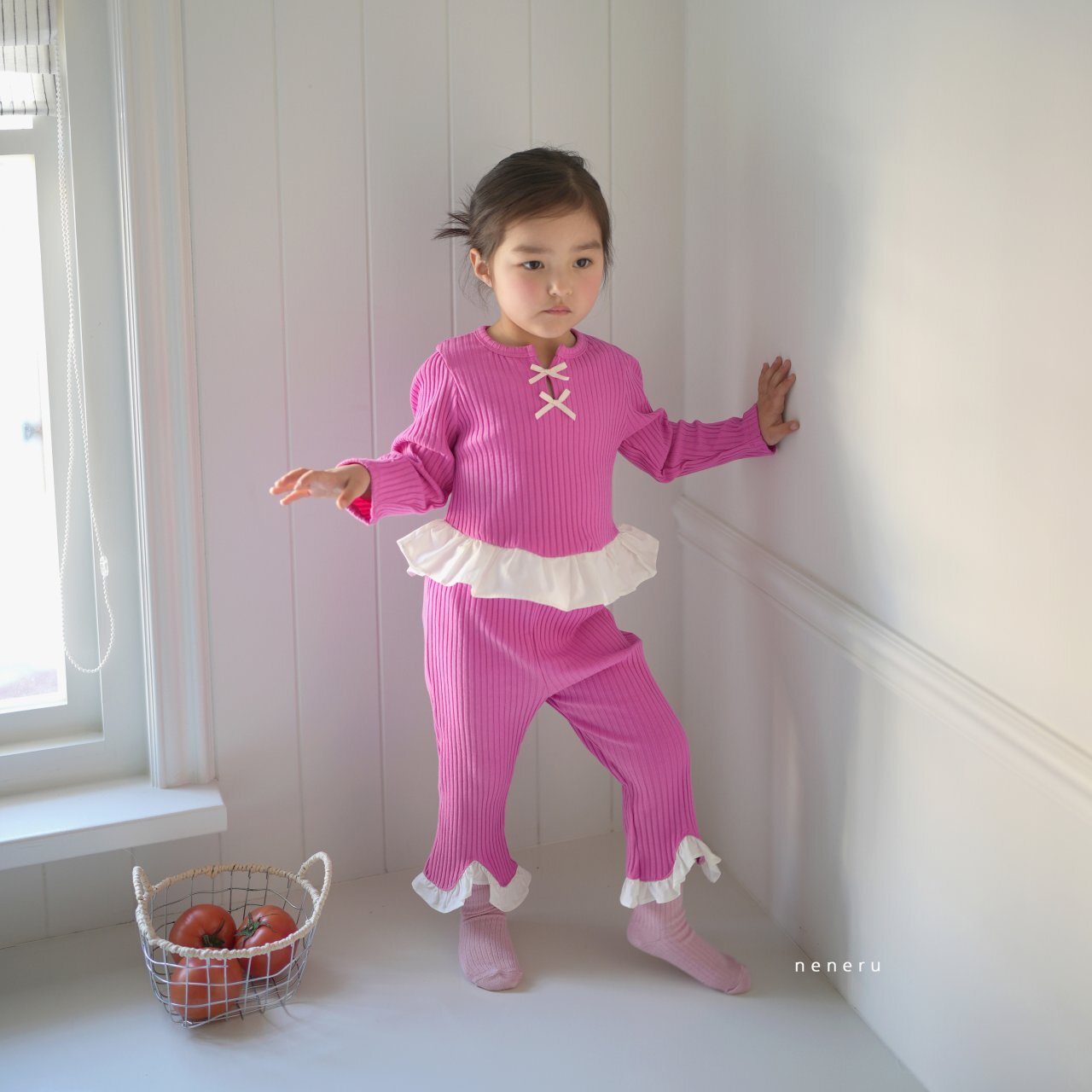 _iZKOW0.2VKg2nO6VM9_4