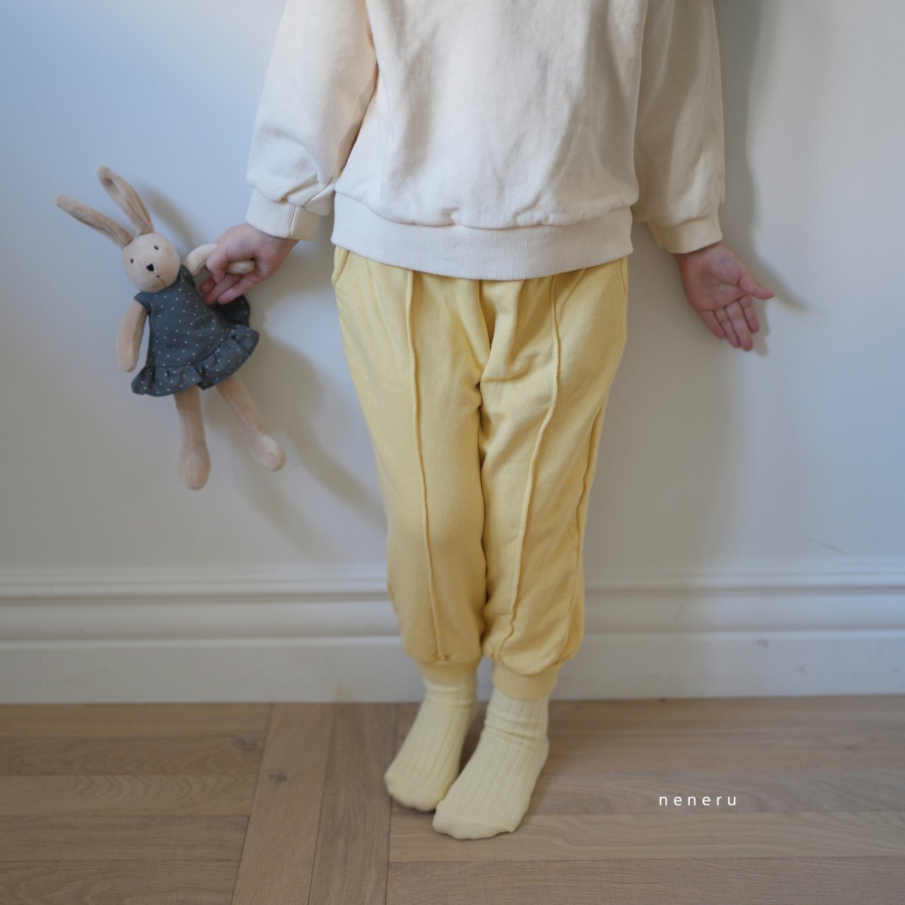 _iZKOW0.7NVGvgL6VM9_3