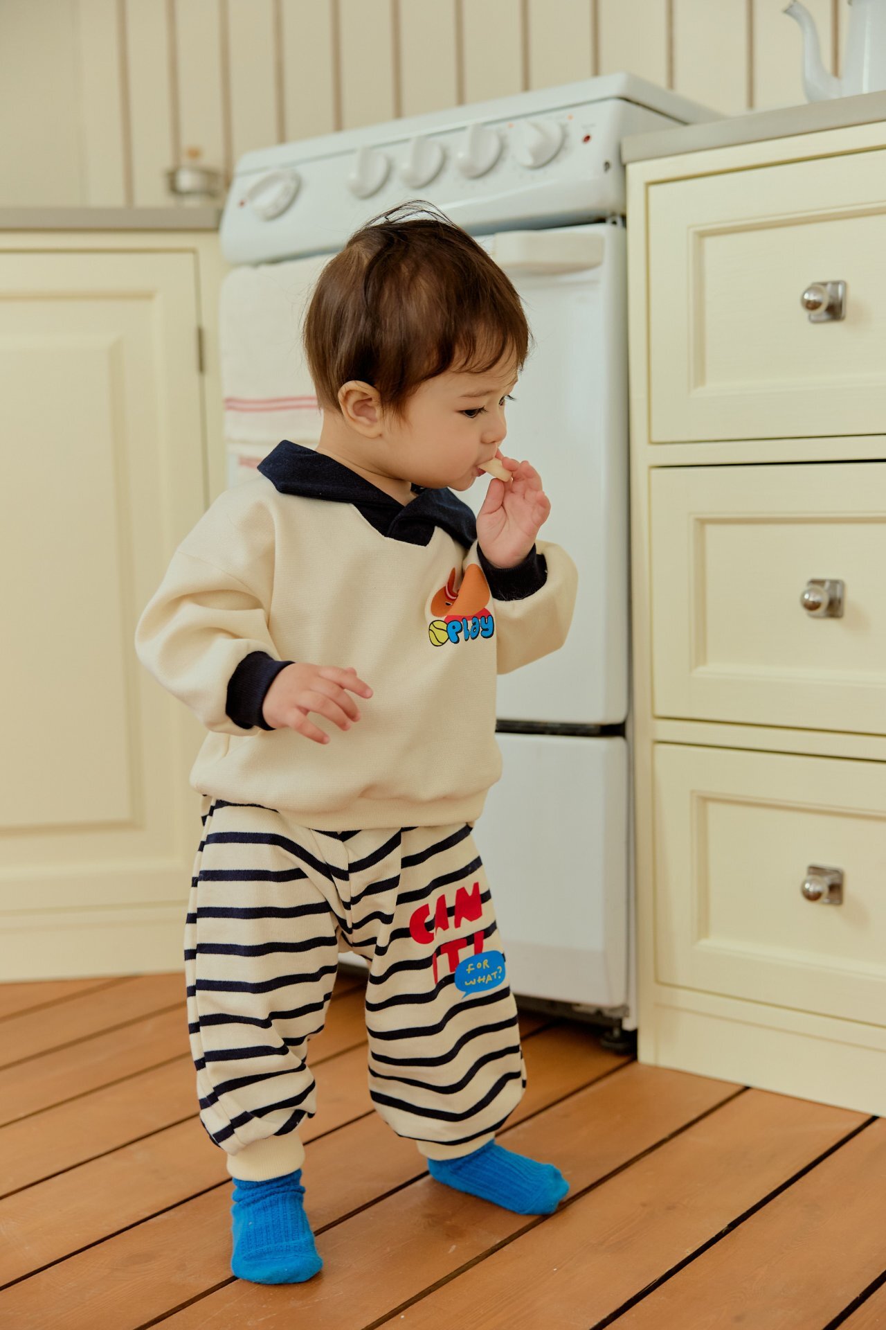 _3FDZW7.IJT5CRvlyna_9