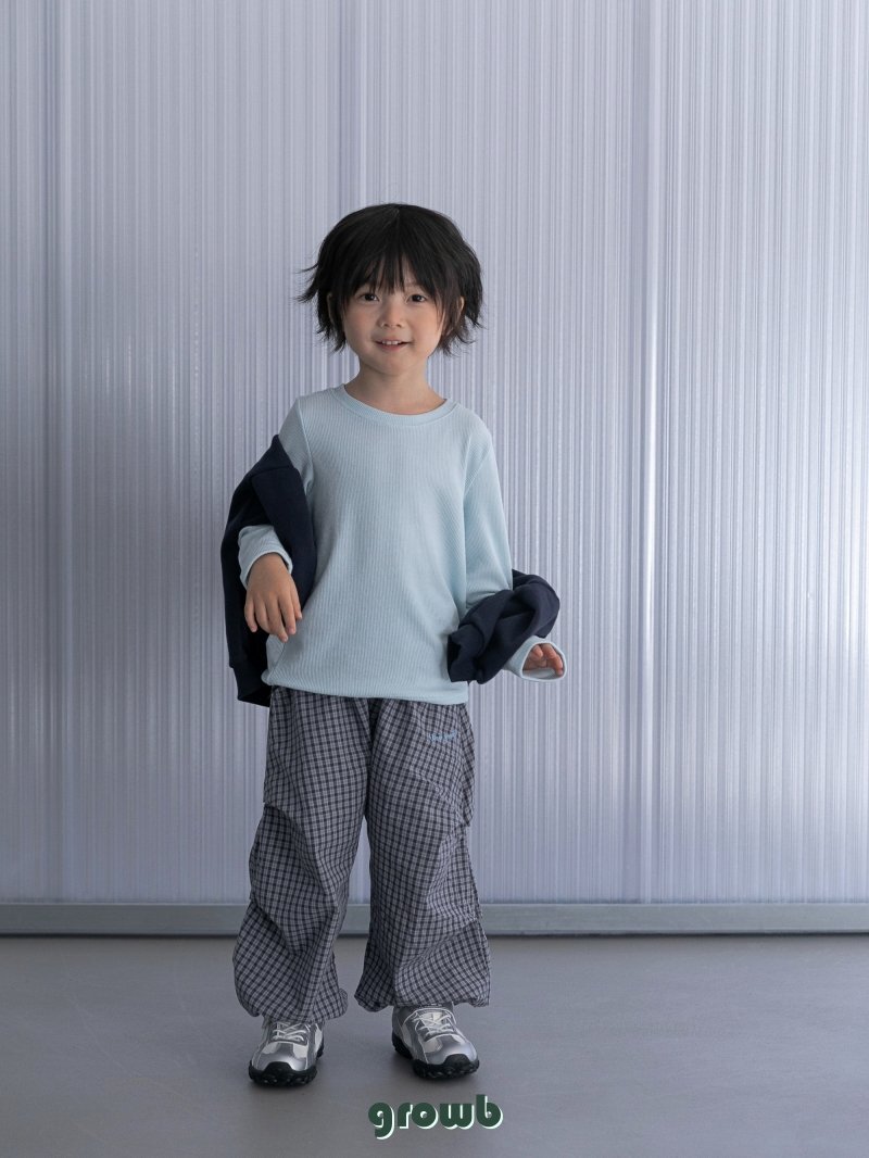 _fRDfX9.cDJPFP09Um0_16