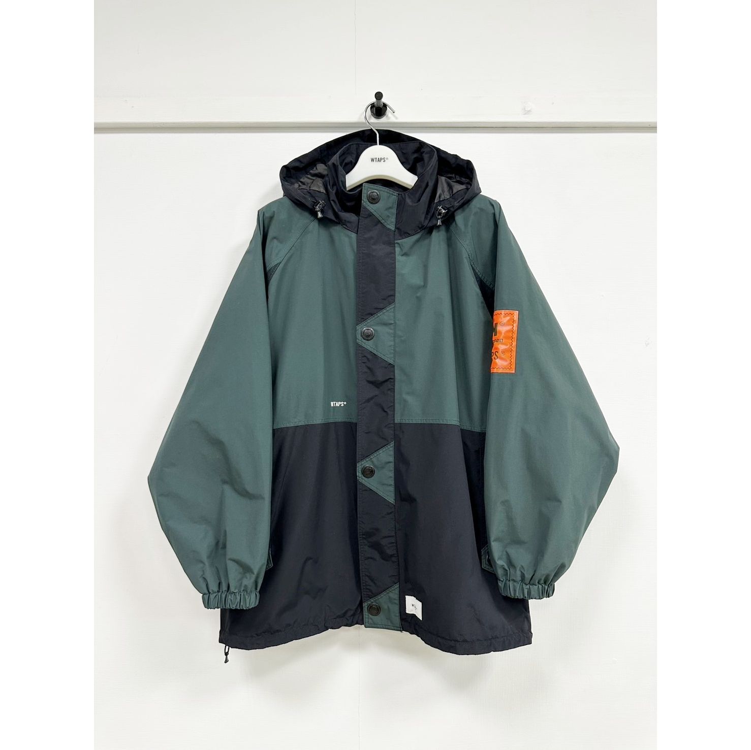 WTAPS x HELLY HANSEN BOW JACKET 軍綠色 XL號