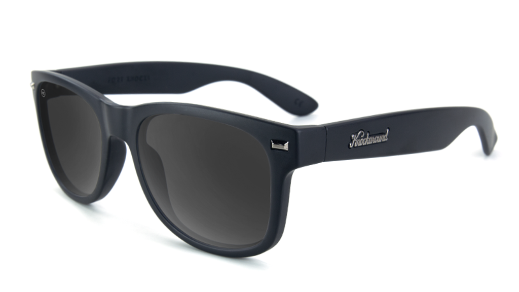 tnUtPVjSQE2CVSVYrRda_affordable-sunglasses-black-on-black-smoke-fortknocks-flyover_1024x1024.png