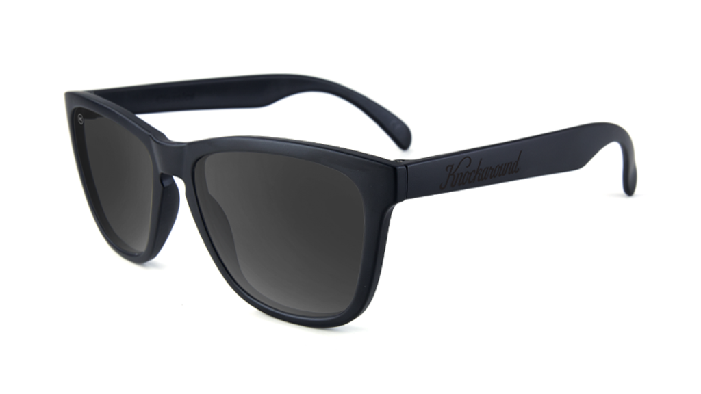 d8NIPFwBQOyqYXX98onj_affordable-sunglasses-black-on-black-smoke-classics-flyover_1024x1024.png