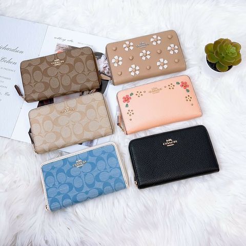 LINE_ALBUM_Coach中夾_221117_127