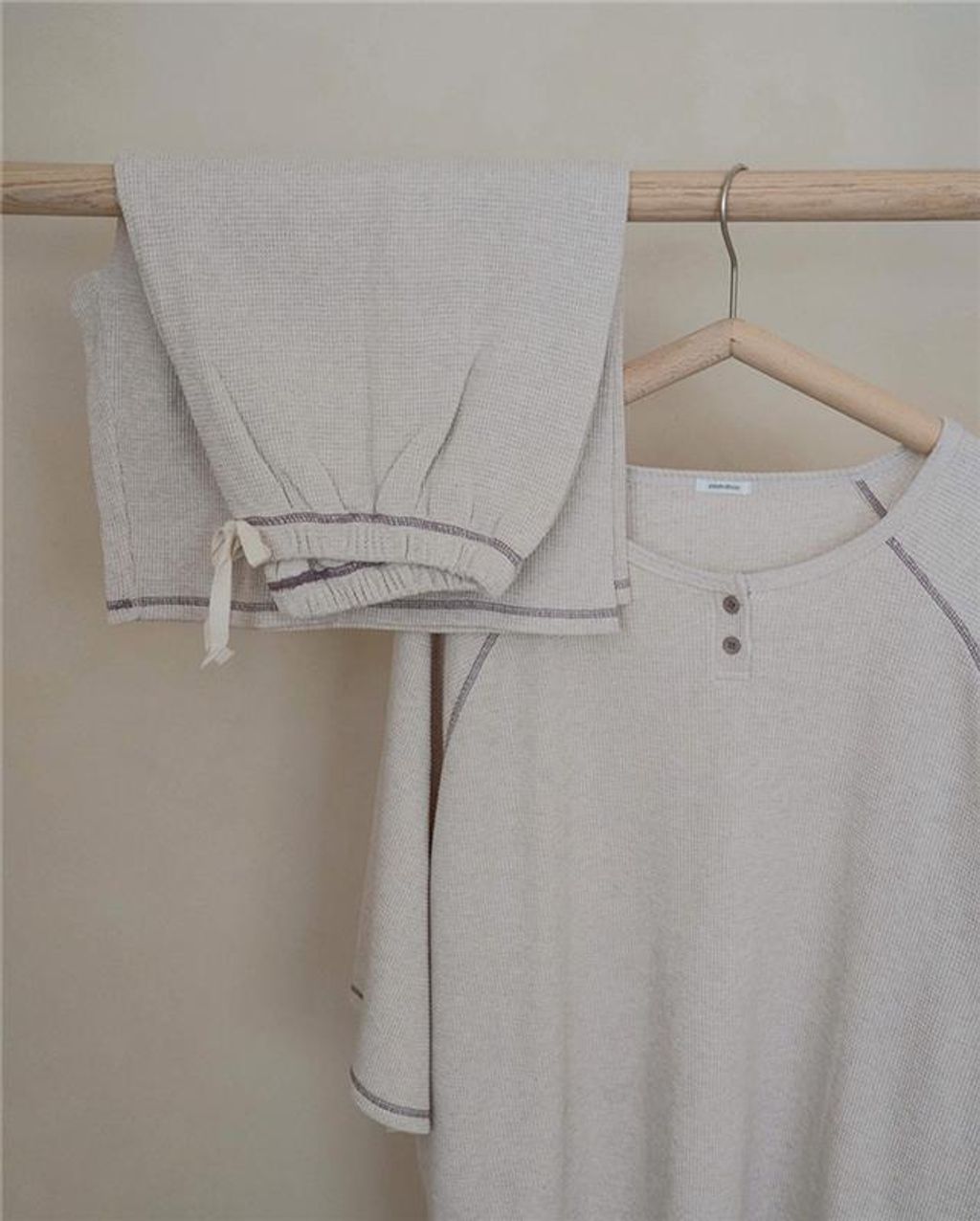 cdb6c1e4-aefa-4d93-9050-18e3de1a55cc