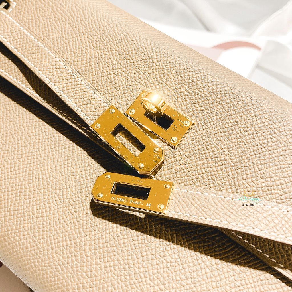 FD0E4AFD-E994-40AC-B2BC-FFC9D22ABF06