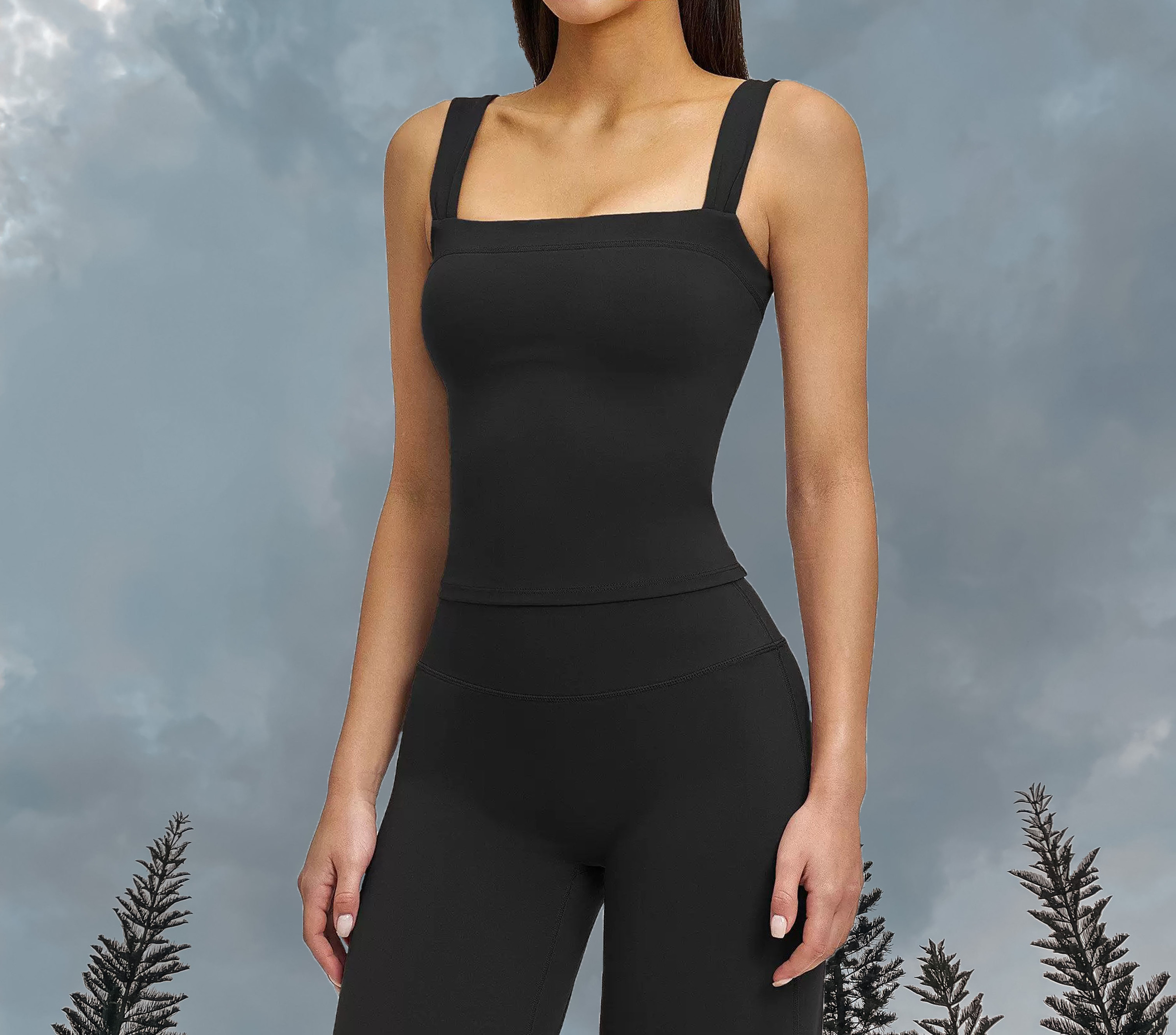 Revolve Longline Padded Black (Front)