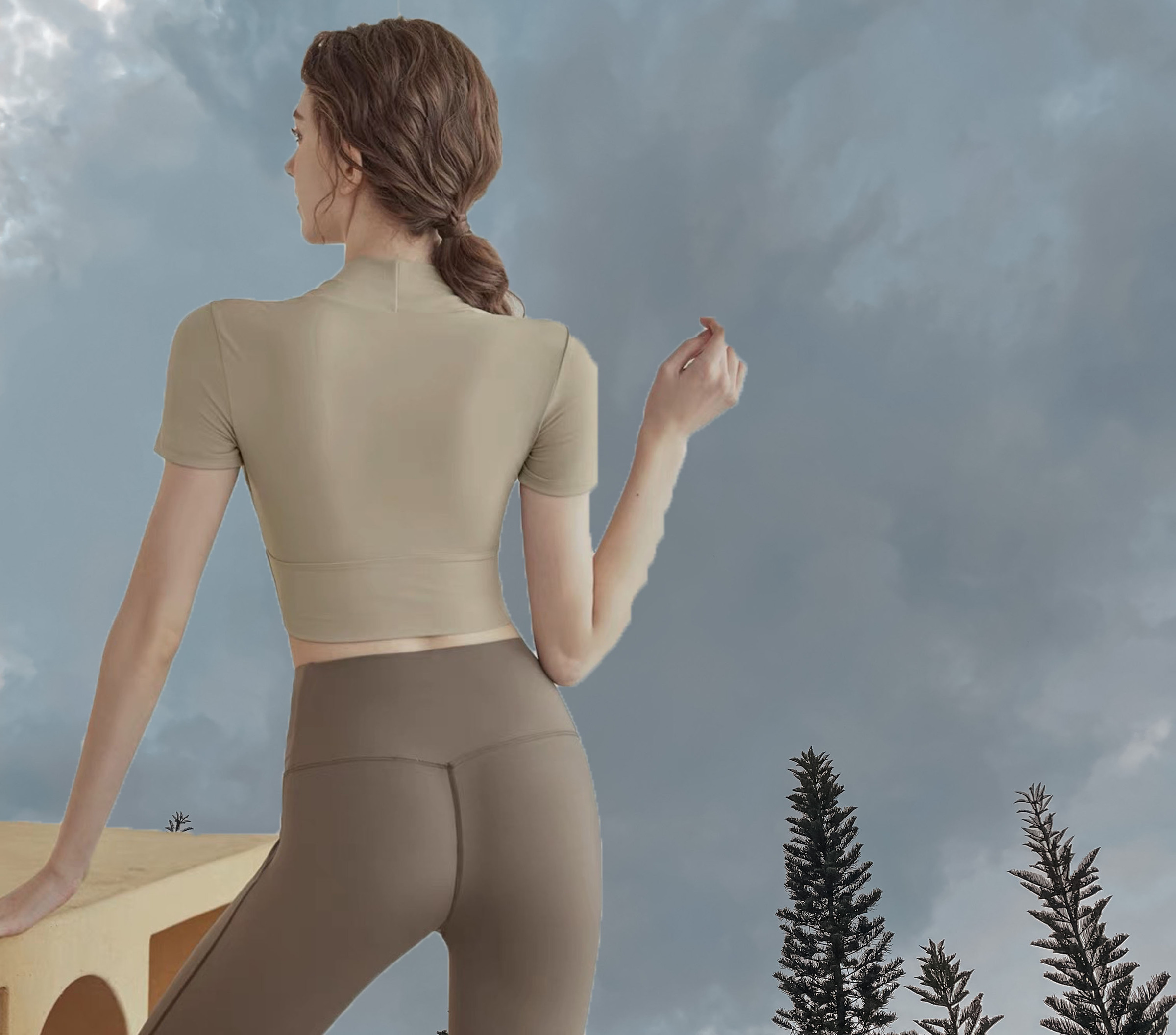 Anne Crop Top Padded Khaki Back