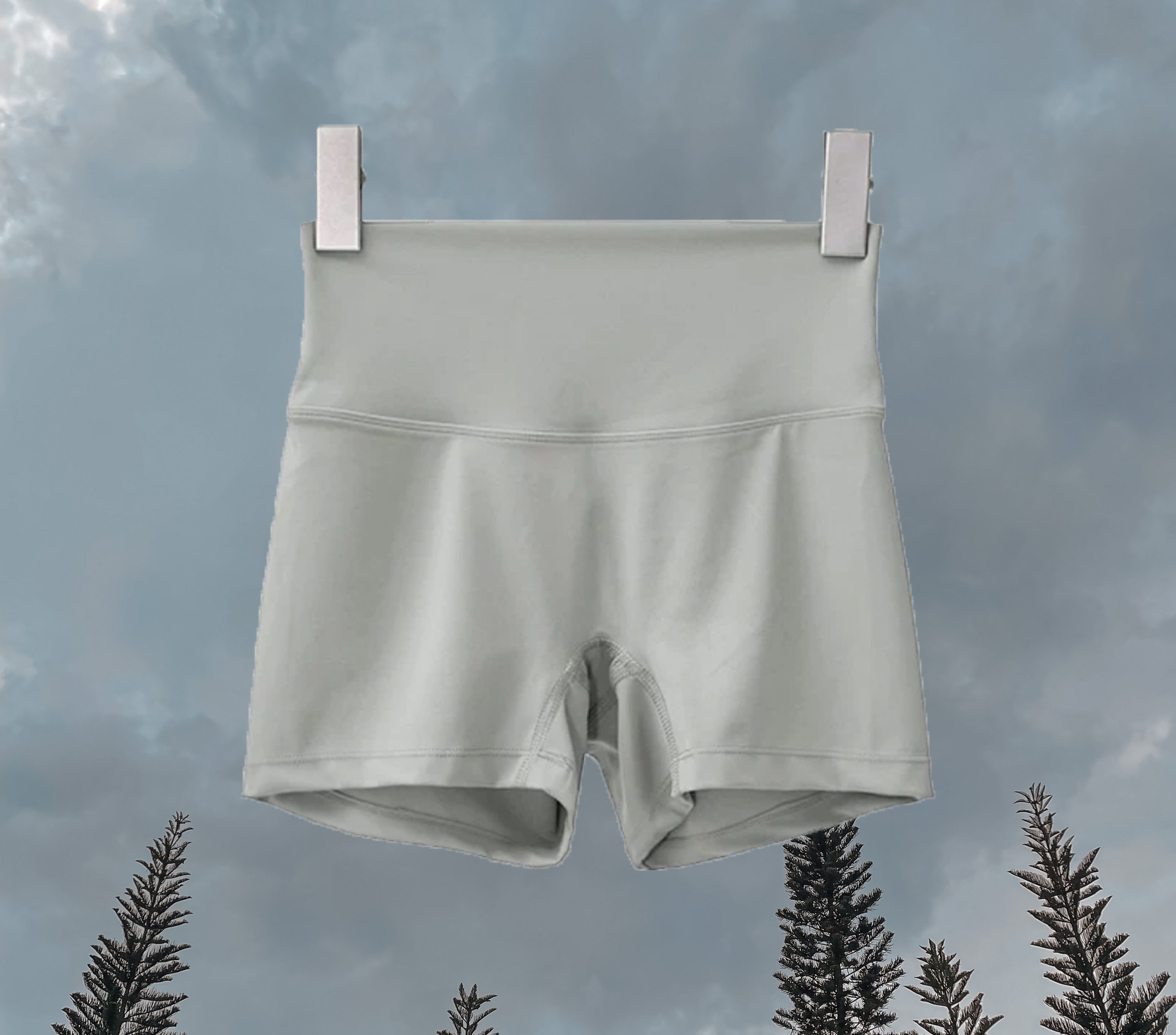 lyra short cool grey